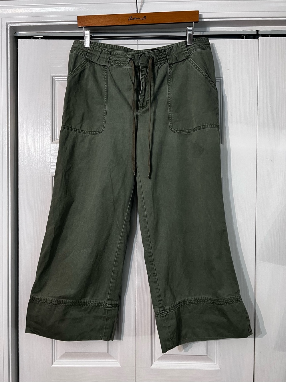 Retro DKNY Jeans Olive Green Cropped Wide Leg Pants